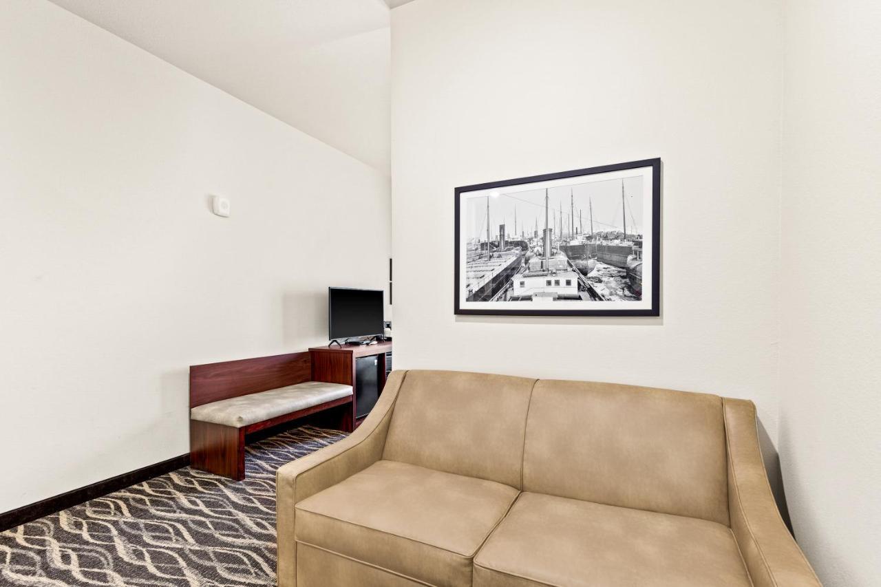 Cobblestone Hotel & Suites - Ottumwa Экстерьер фото