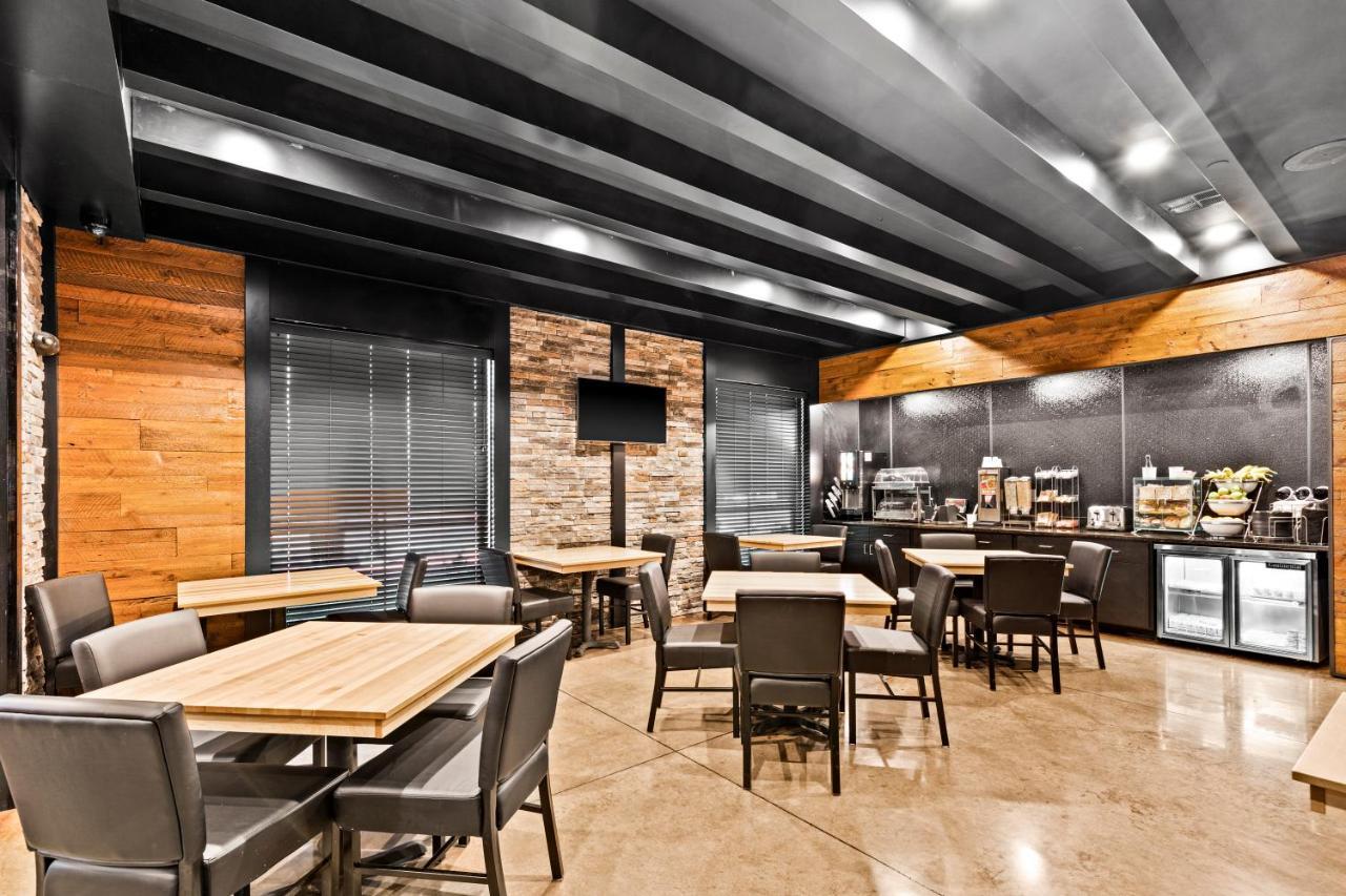 Cobblestone Hotel & Suites - Ottumwa Экстерьер фото
