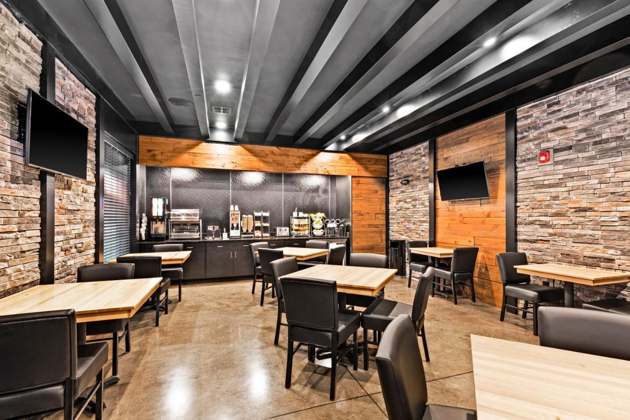 Cobblestone Hotel & Suites - Ottumwa Экстерьер фото
